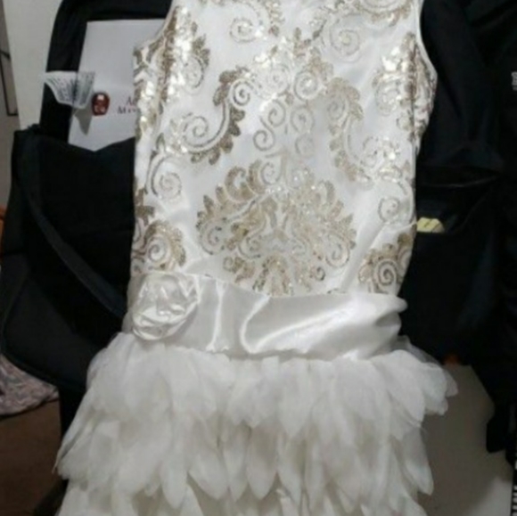 Girls size 12 white/gold dress - Picture 1 of 5